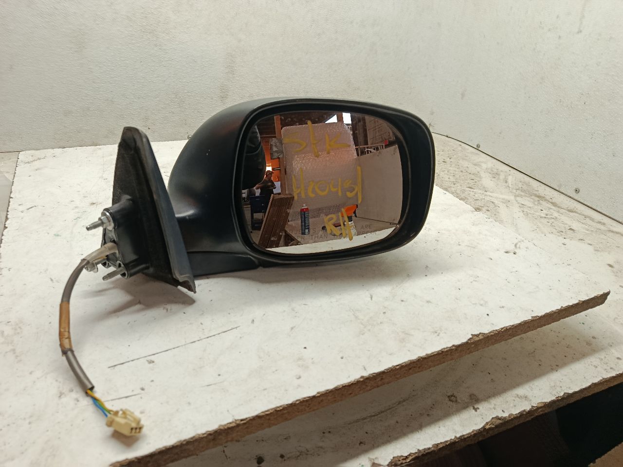 Part image 1