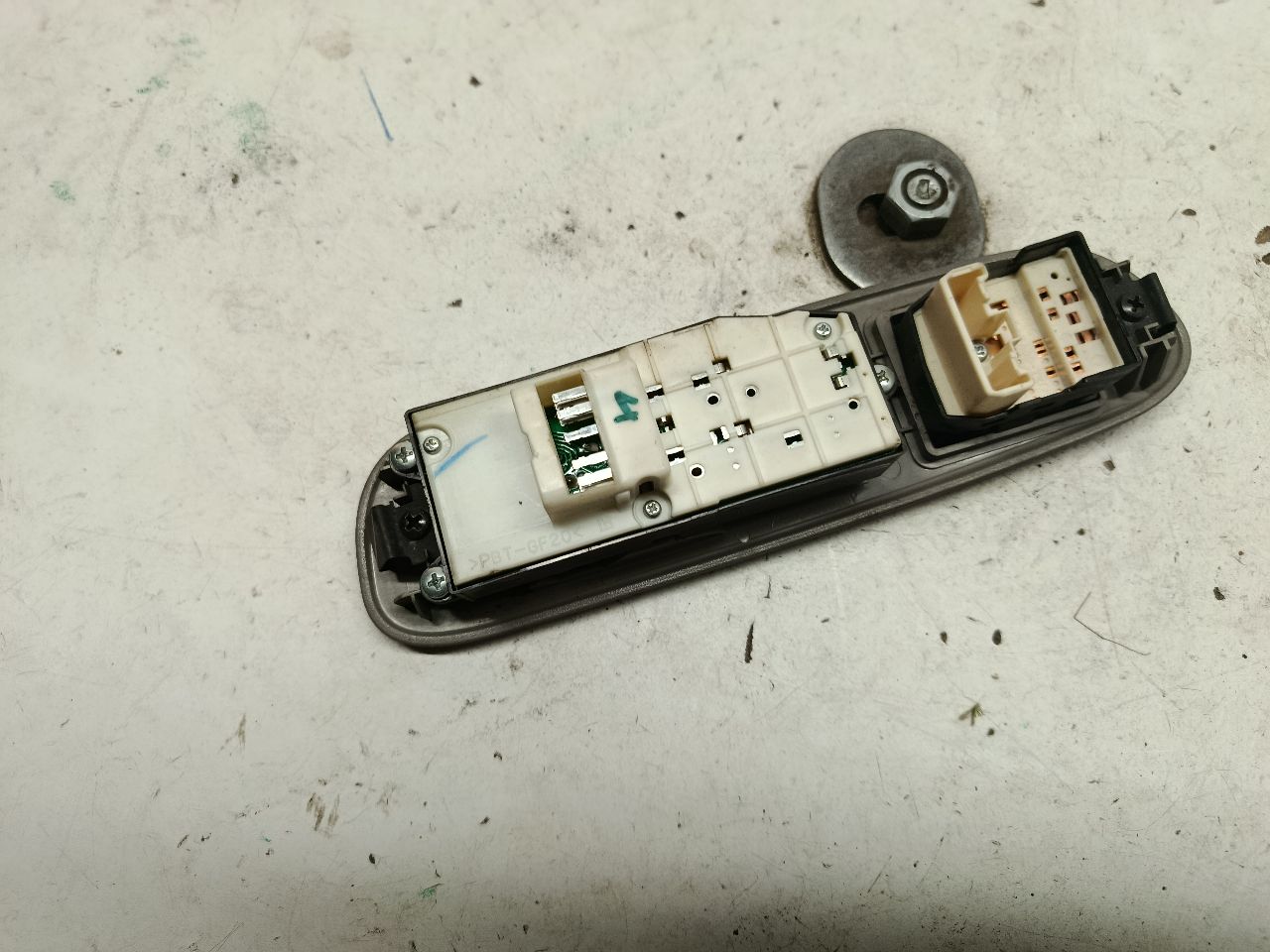 Part image 2