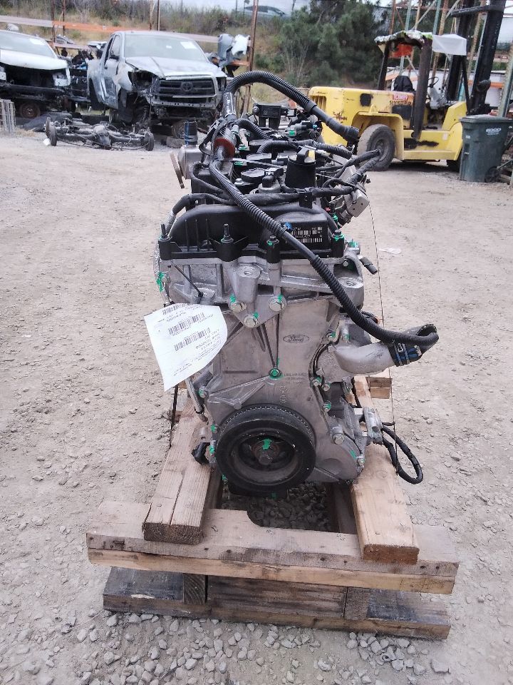 2022 MAVERICK PICKUP Ford Engine Assembly
