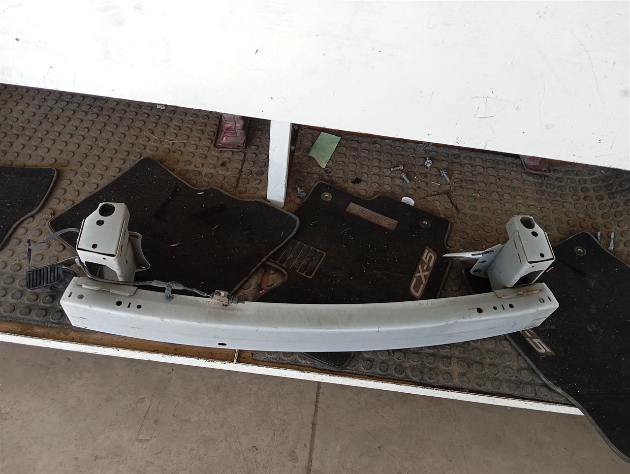 Part image 3