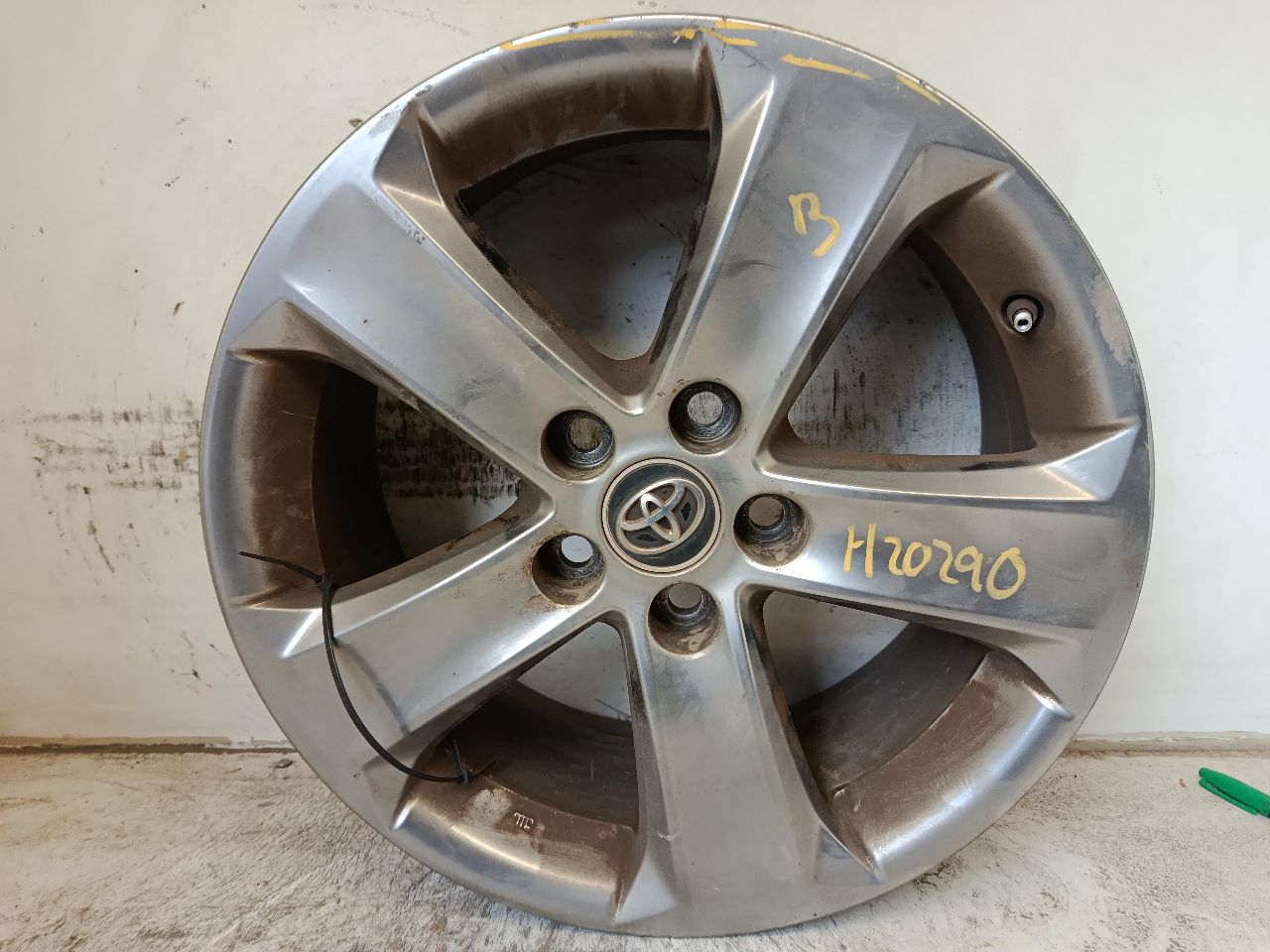 Part image 3
