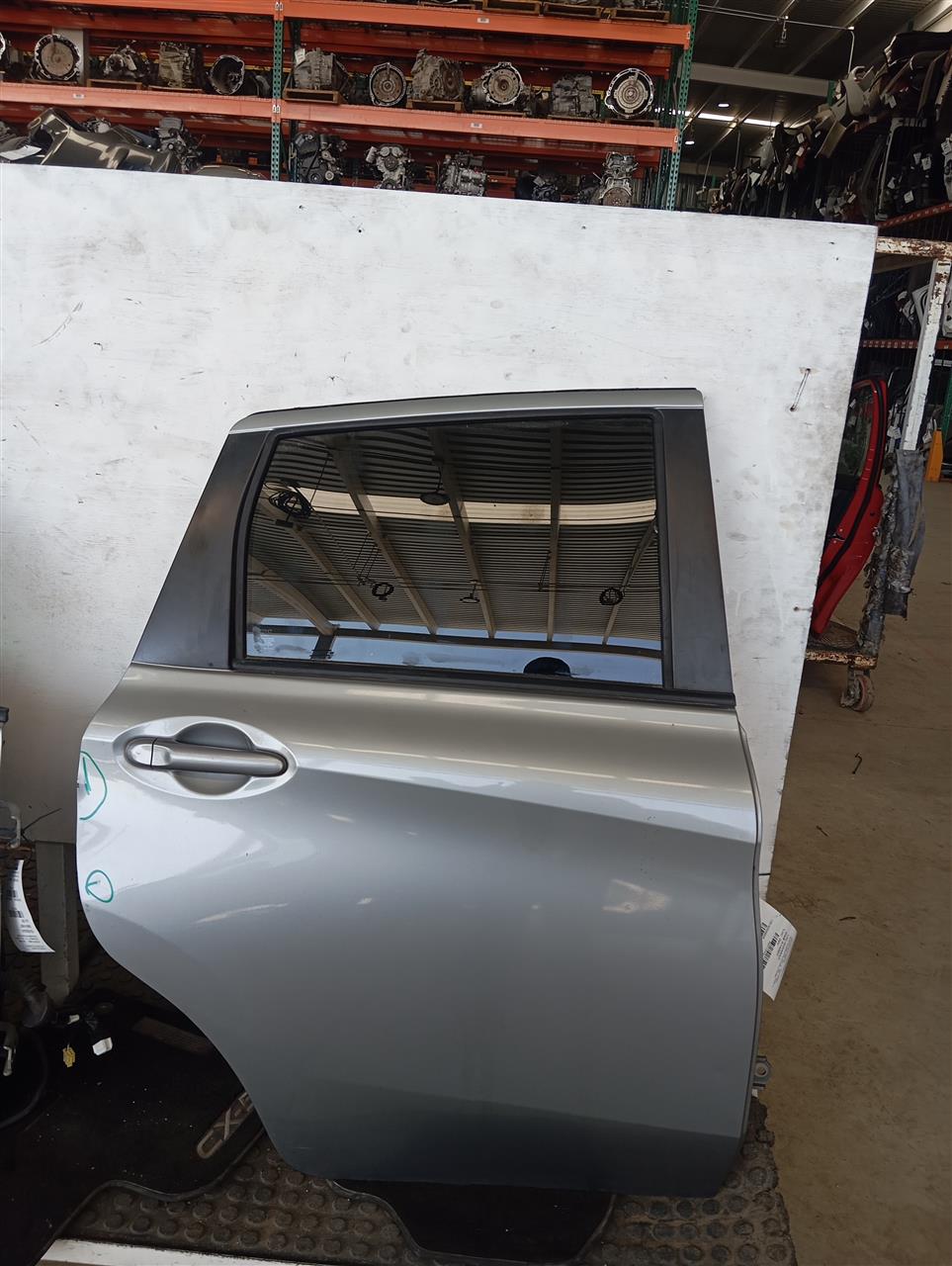 Part image 3