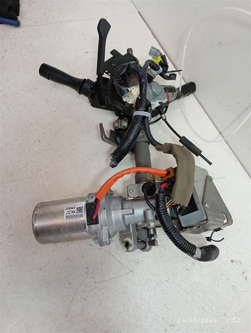 Part image 3