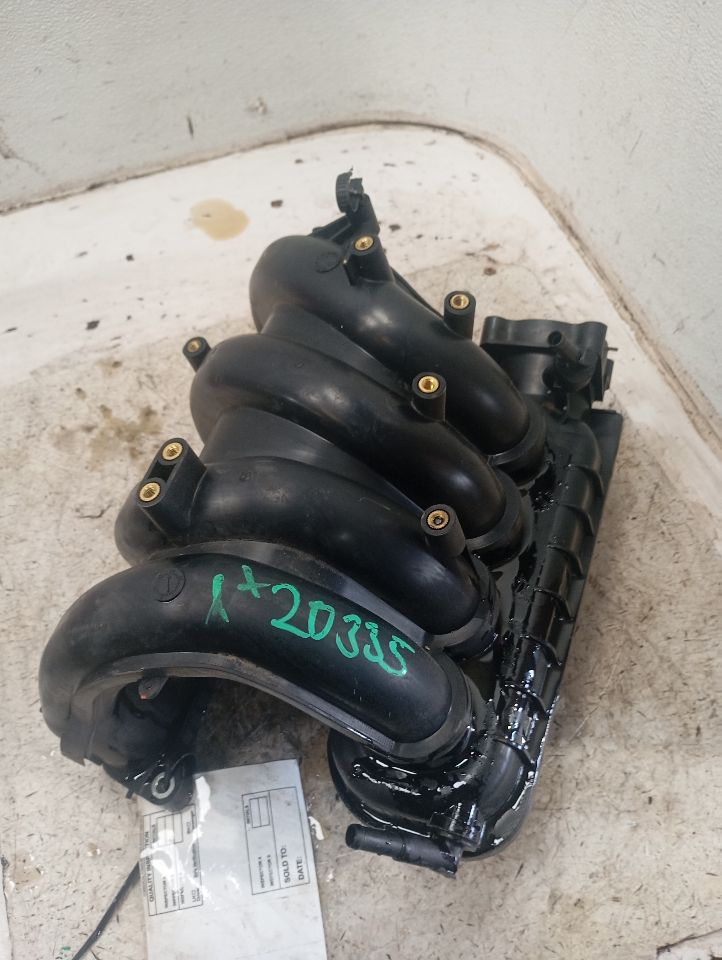 2012 Nissan ALTIMA Intake Manifold