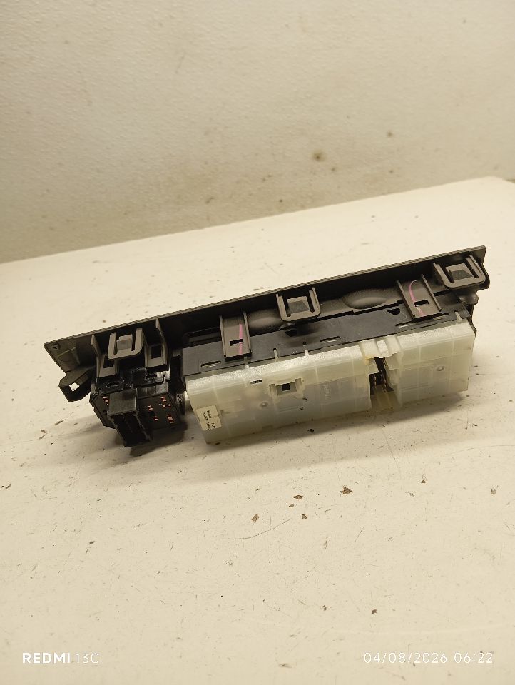 Used 2012 Nissan ALTIMA passenger side automatic up and down window - Stock #H20335