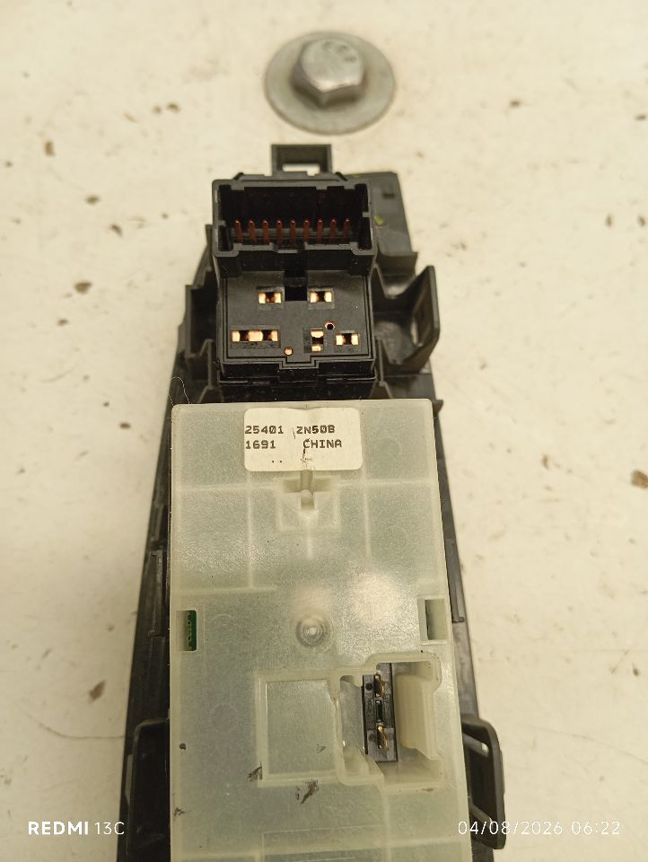 Used 2012 Nissan ALTIMA passenger side automatic up and down window - Stock #H20335