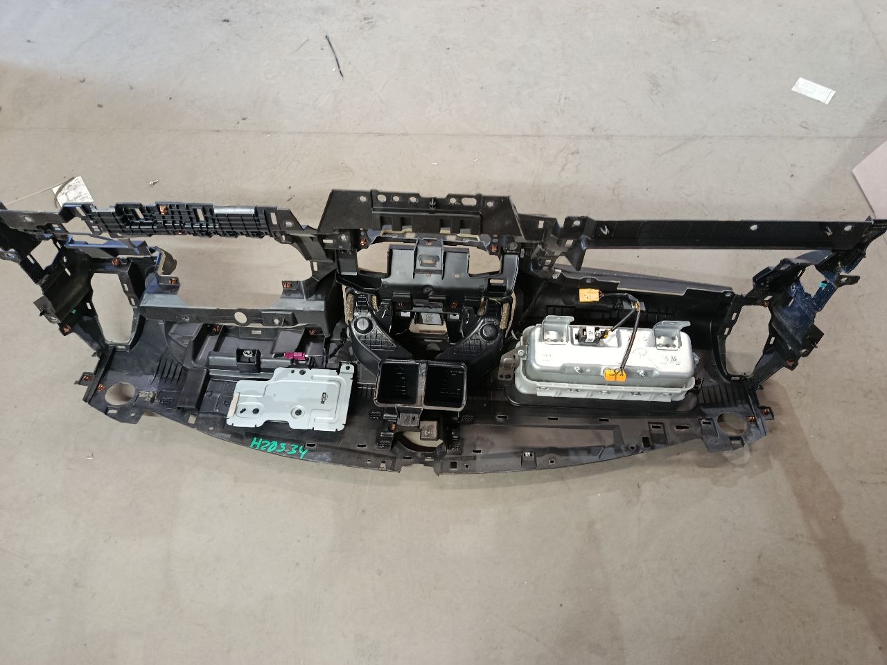 Part image 4
