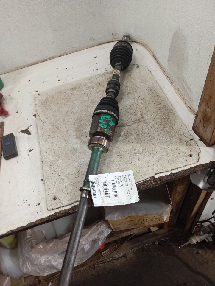 2020 Nissan PATHFINDER Axle Shaft