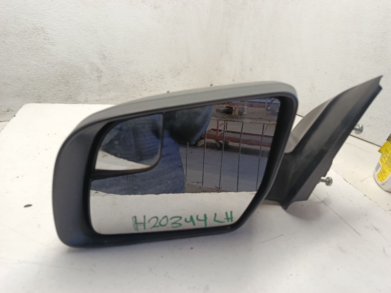 Part image 1