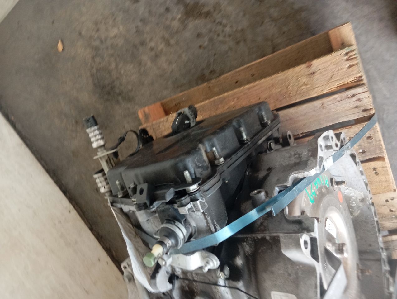Part image 13