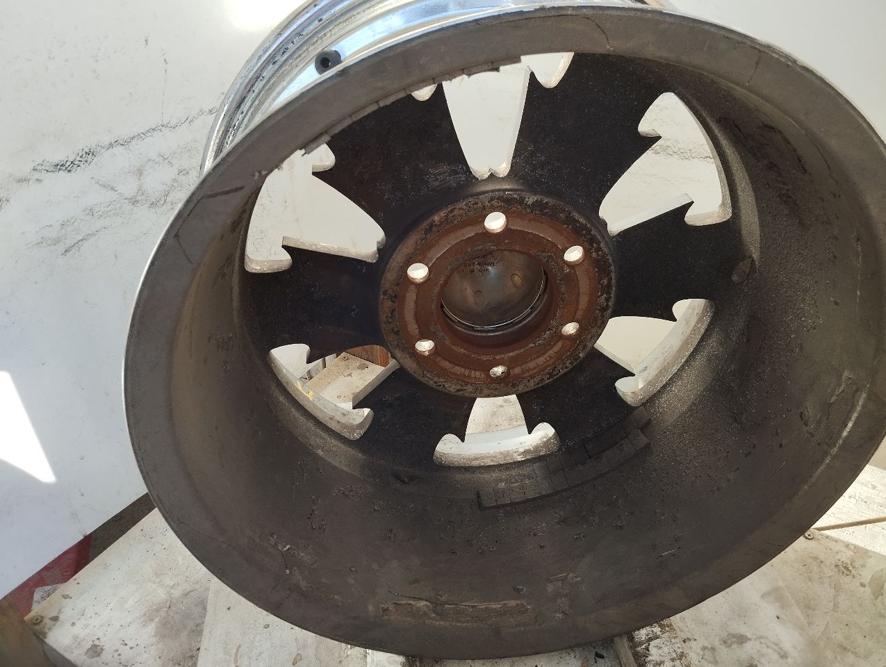 Part image 3