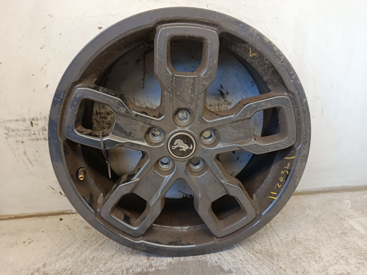 Part image 2