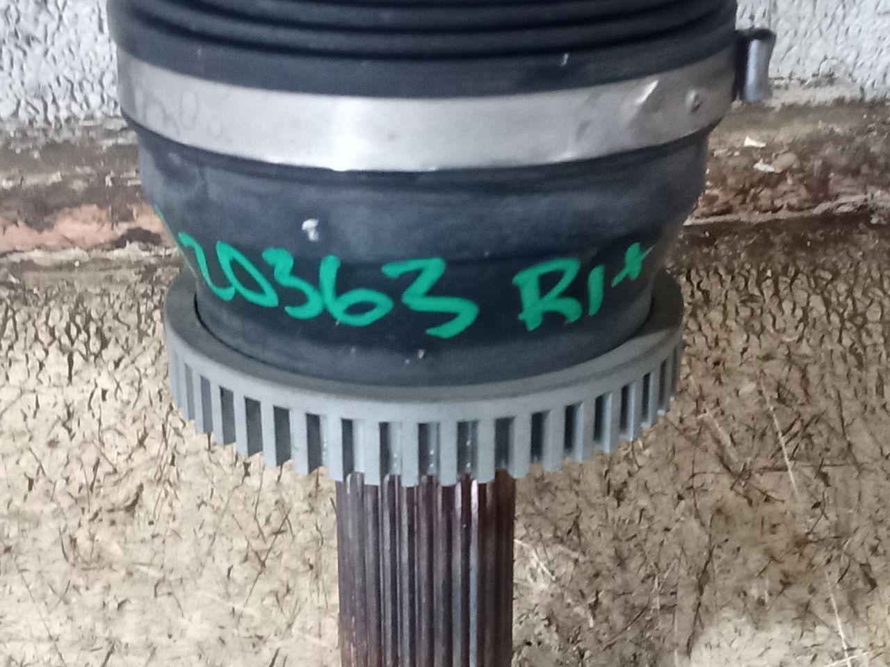 Part image 3
