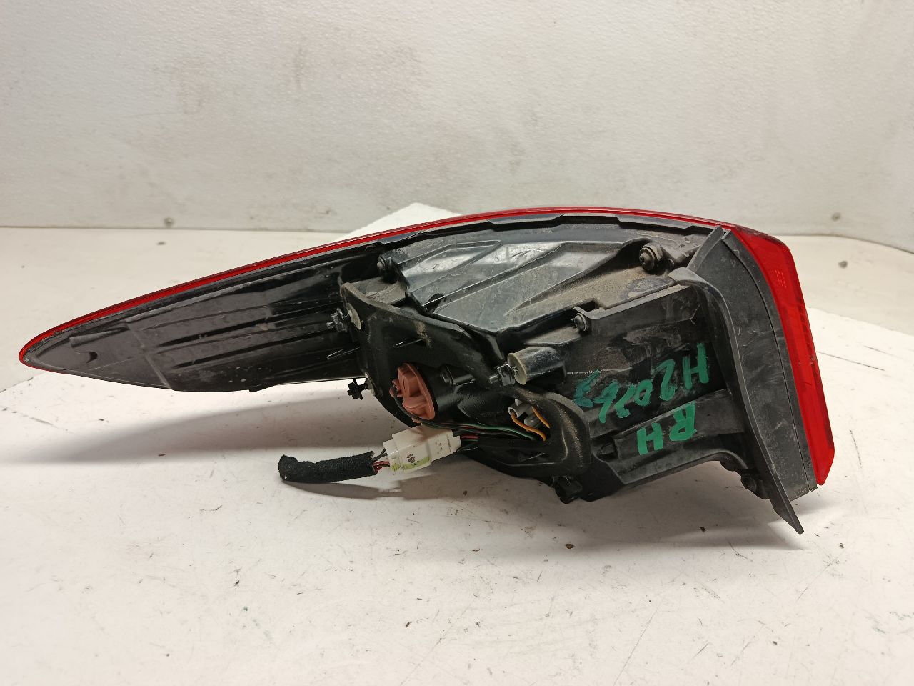 Part image 3