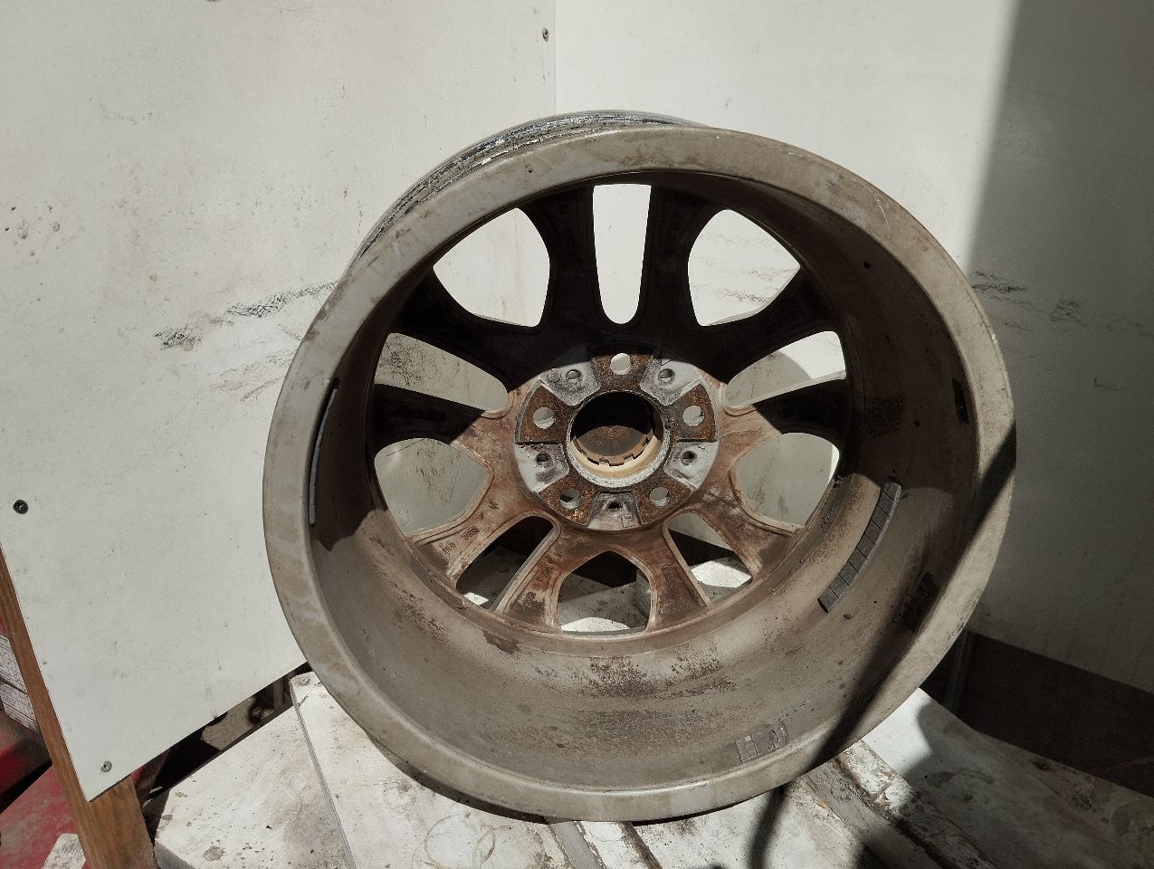 Part image 3