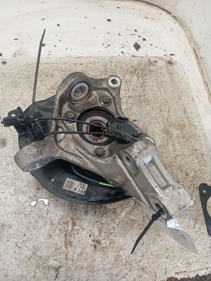 2014 Toyota PRIUS Spindle Knuckle, Fr