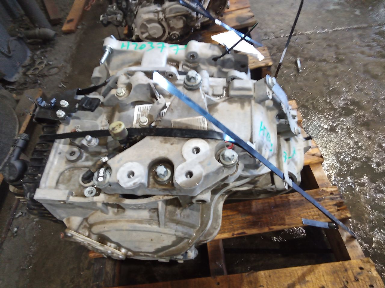 Part image 4