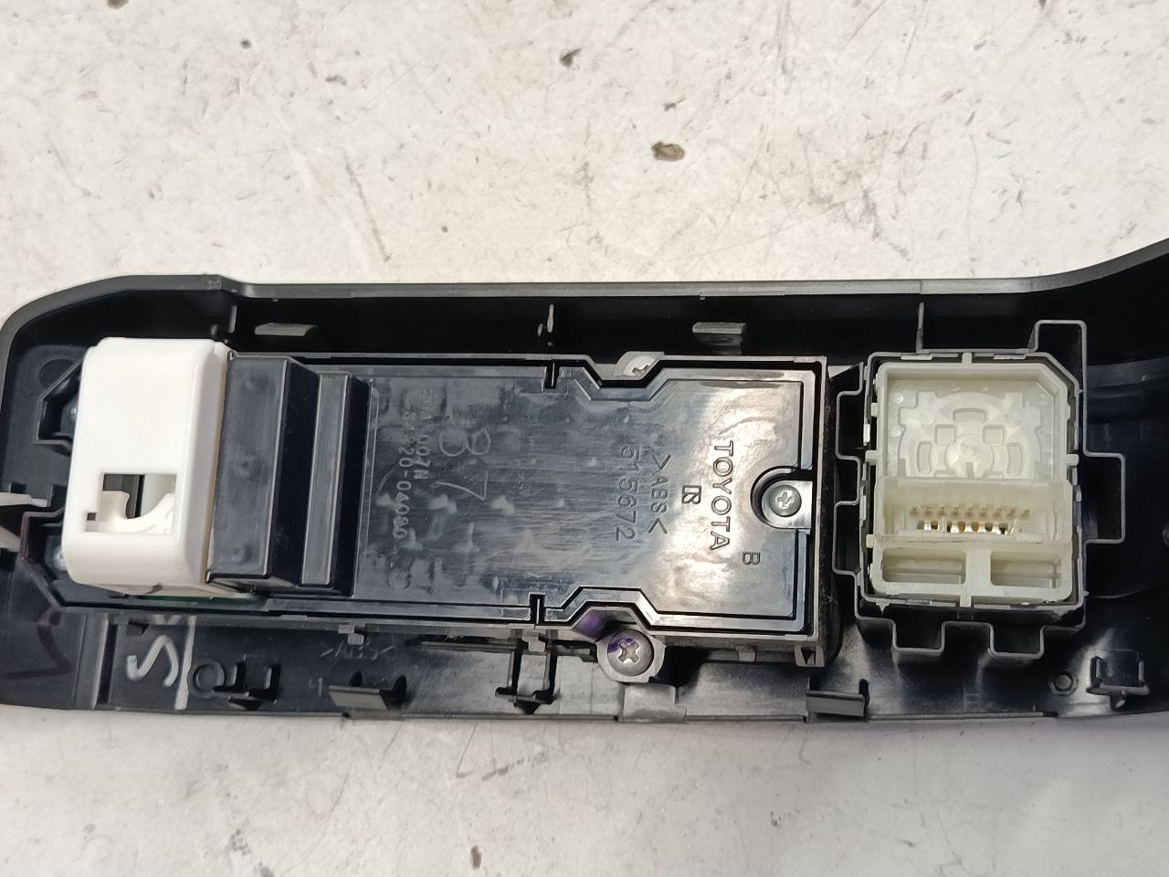 Used 2018 Toyota TACOMA Front Door Switch - Stock #H20534