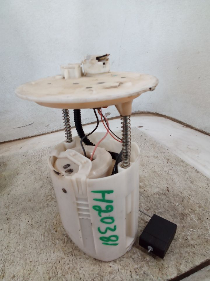 2015 Toyota SIENNA Fuel Pump