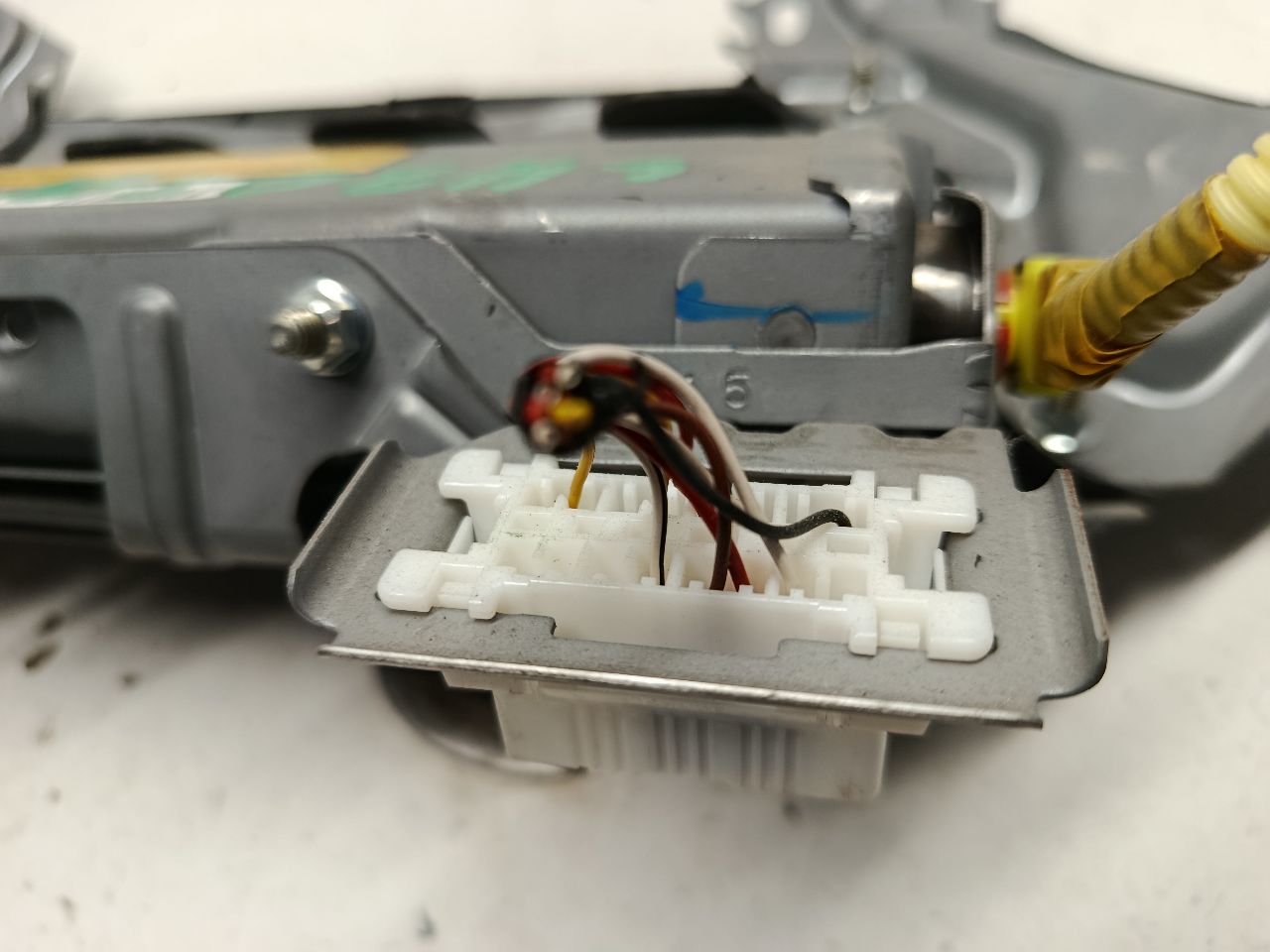 Part image 3