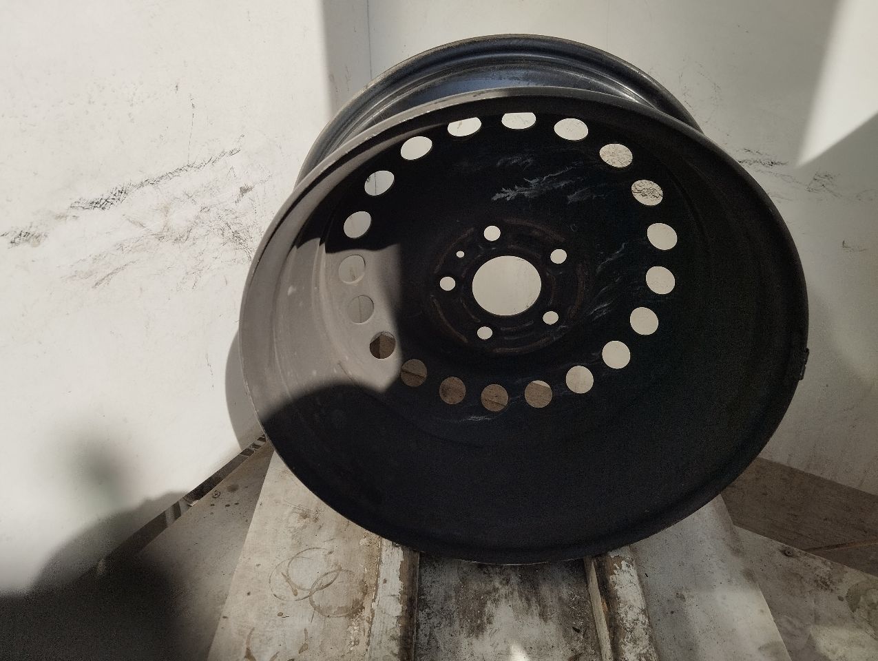 Part image 3