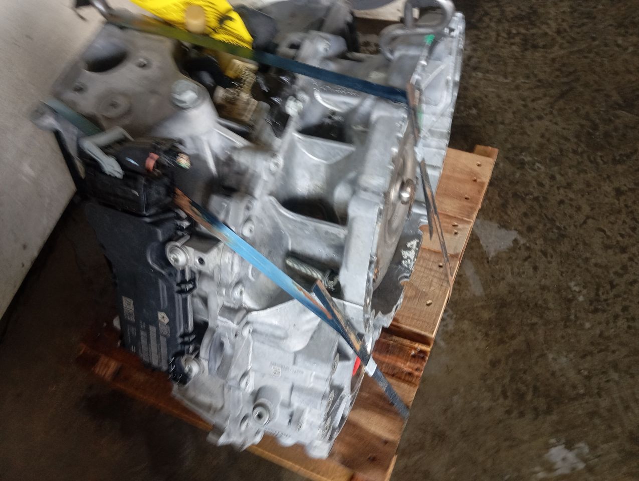 Part image 4