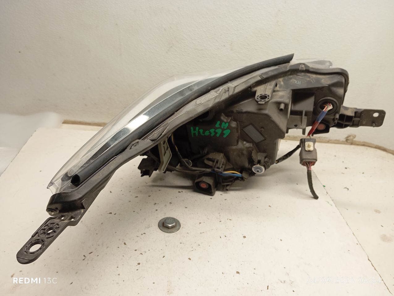 Part image 3