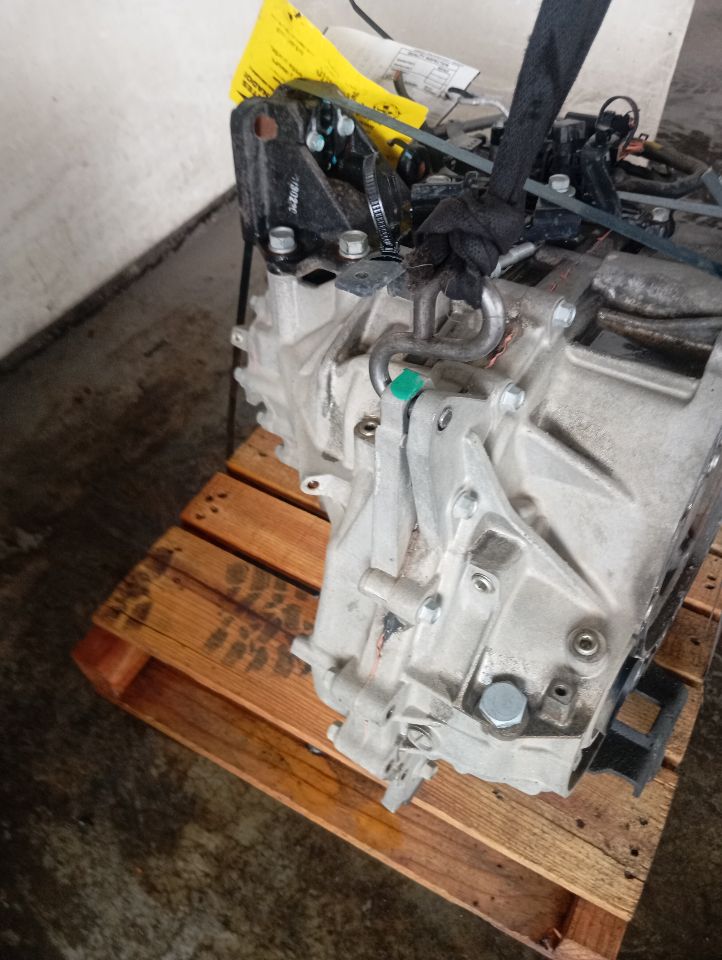 Part image 4