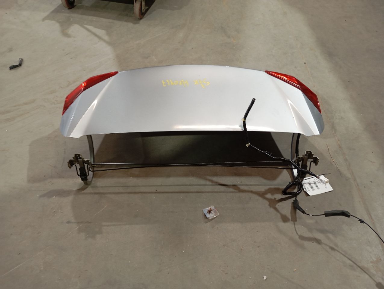 Part image 3