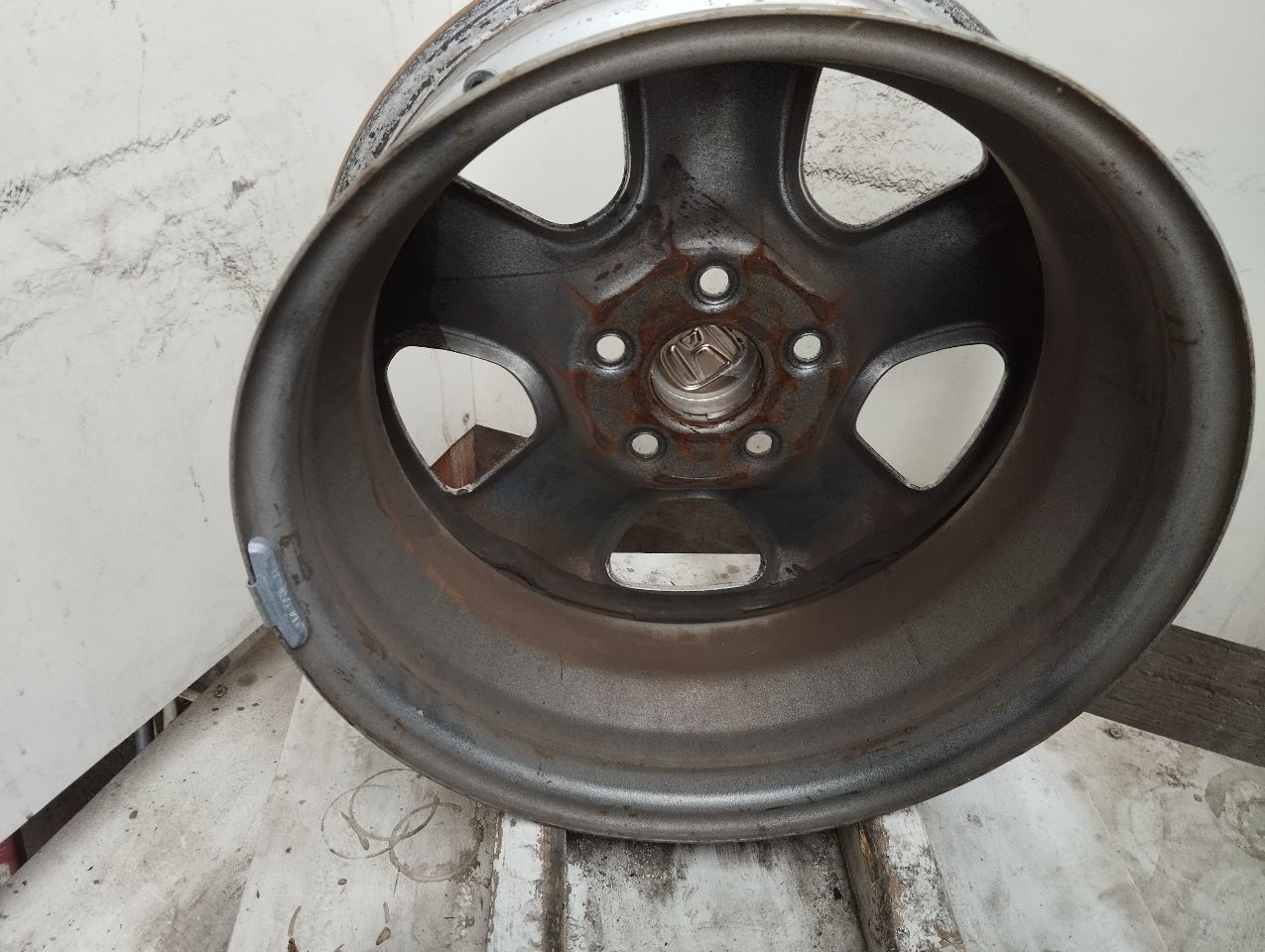 Part image 3