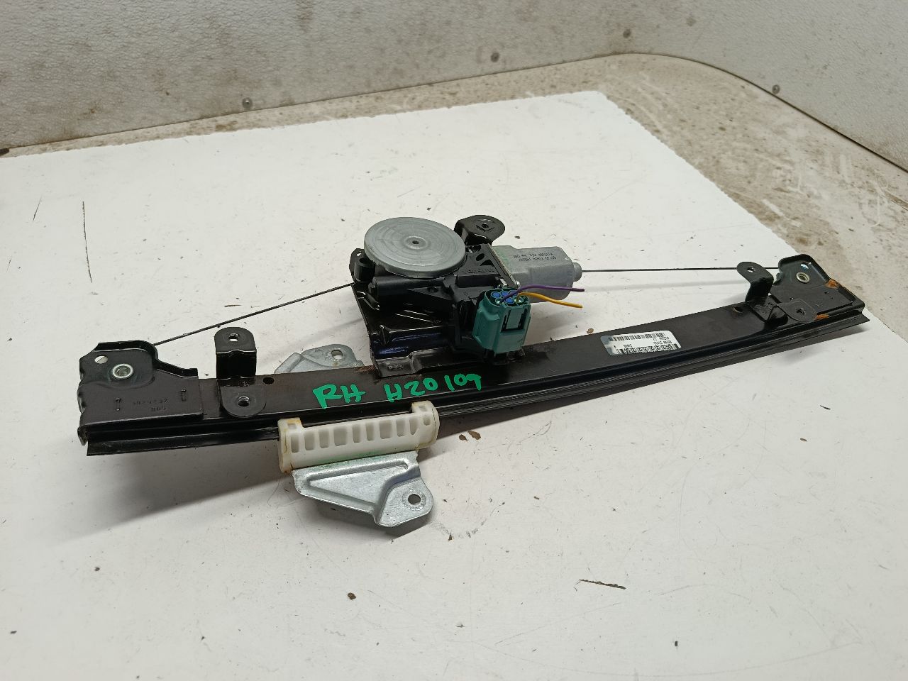 2014 Nissan ALTIMA Door Window Reg, Fr