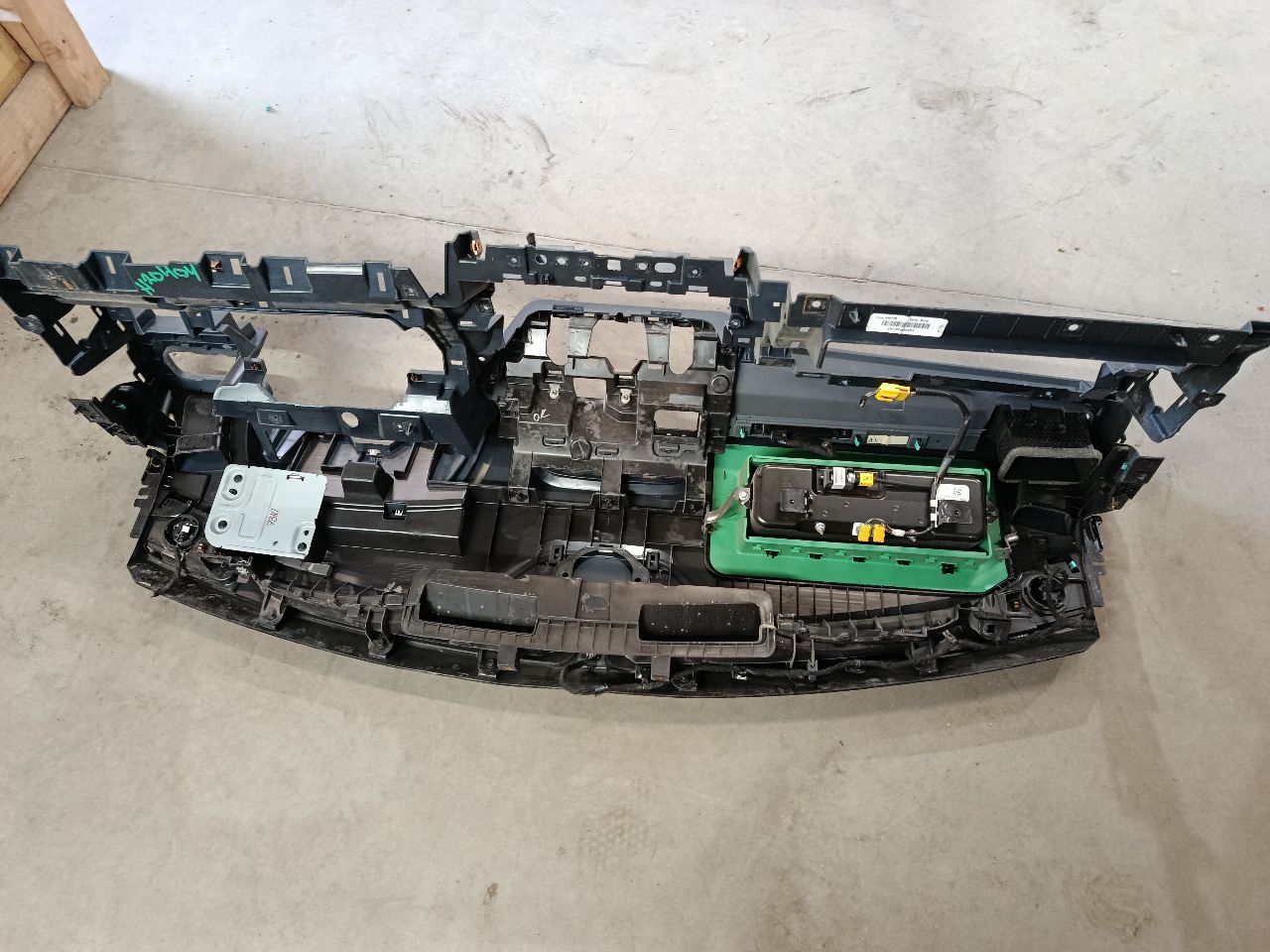 Part image 4