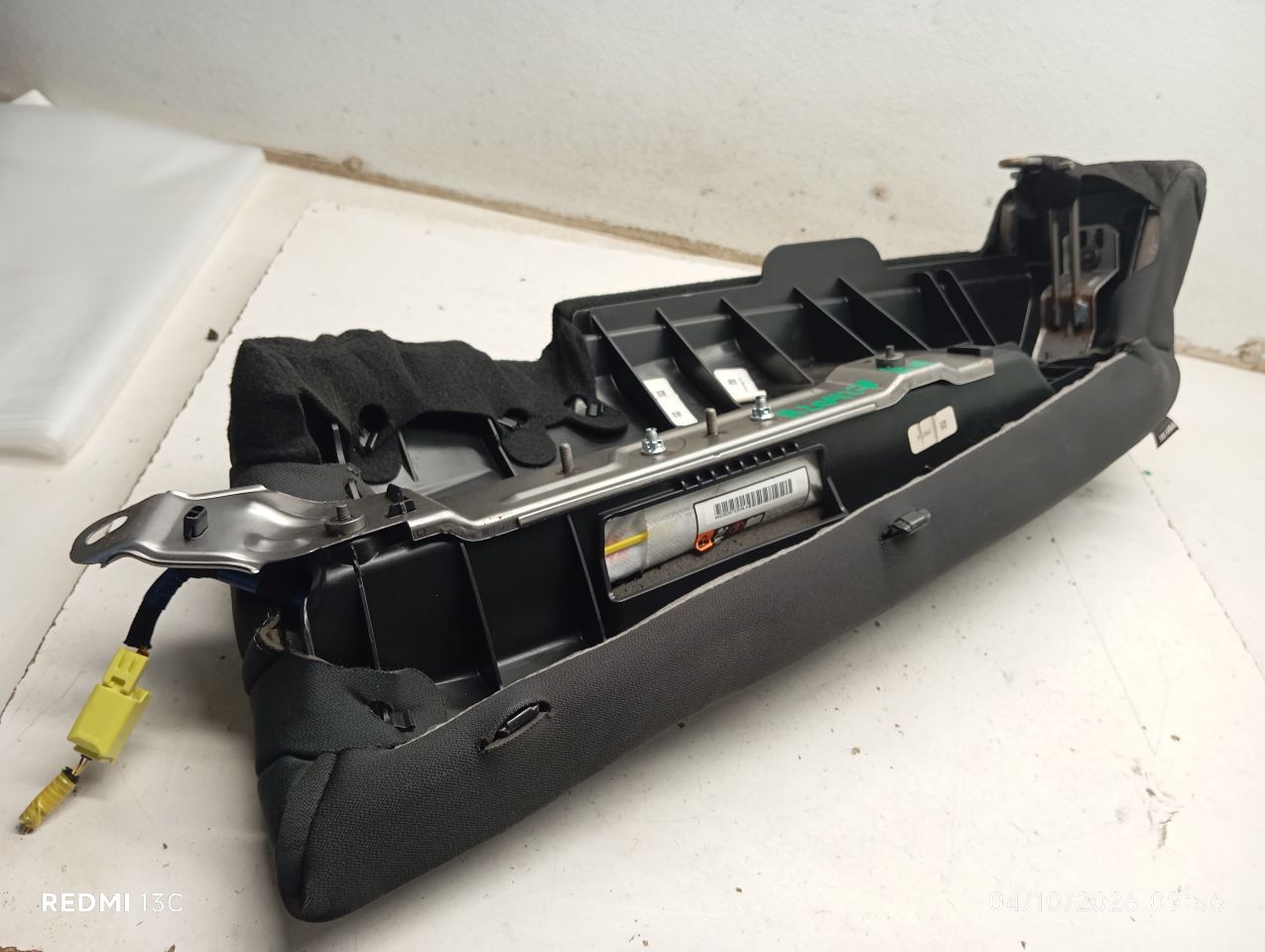 Part image 3