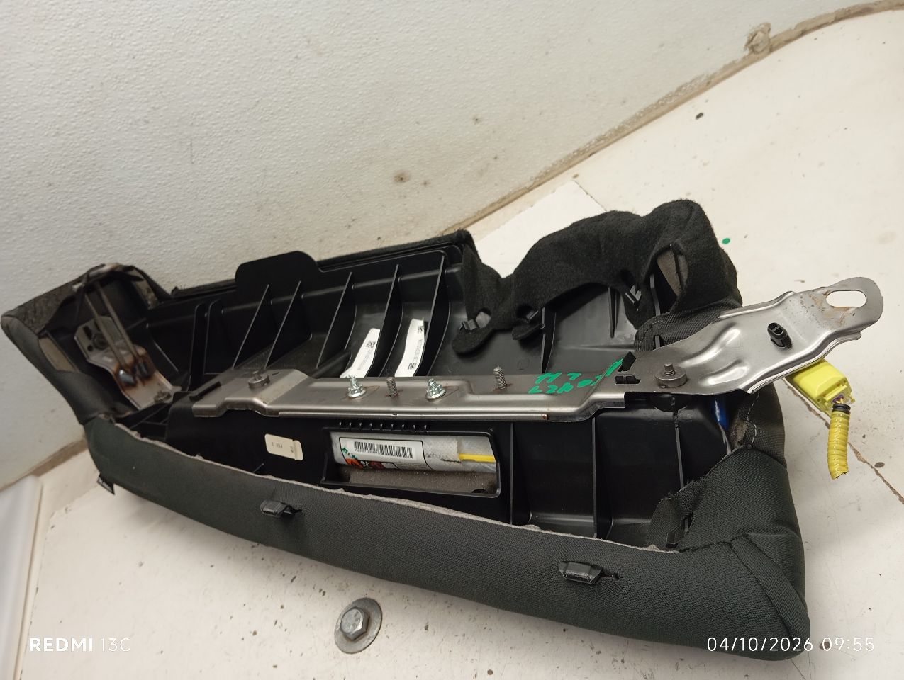 Part image 3