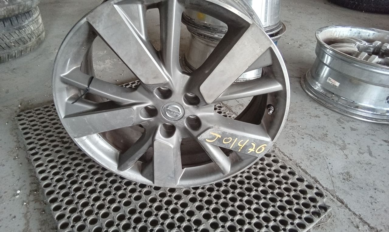 Part image 3
