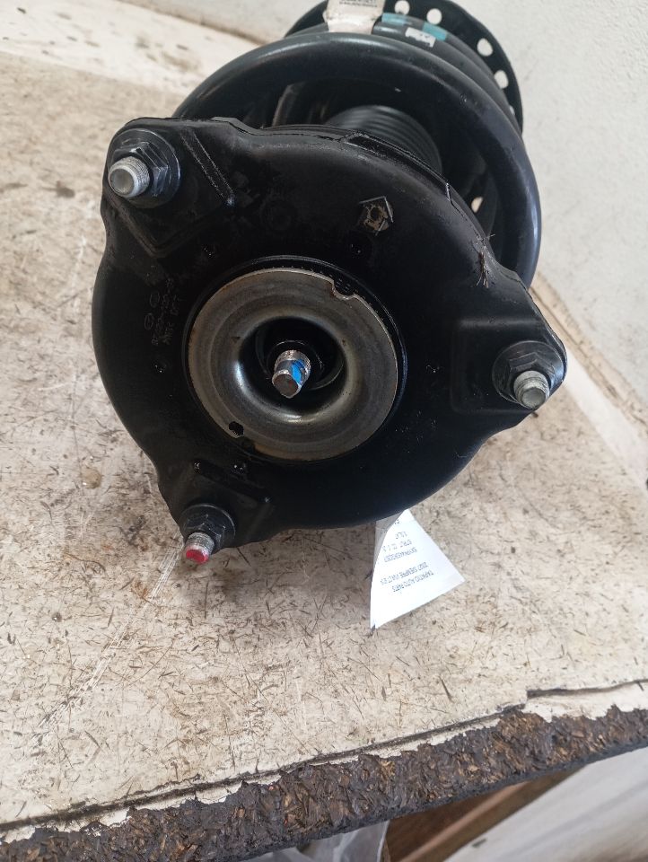 2019 Kia SORENTO Strut