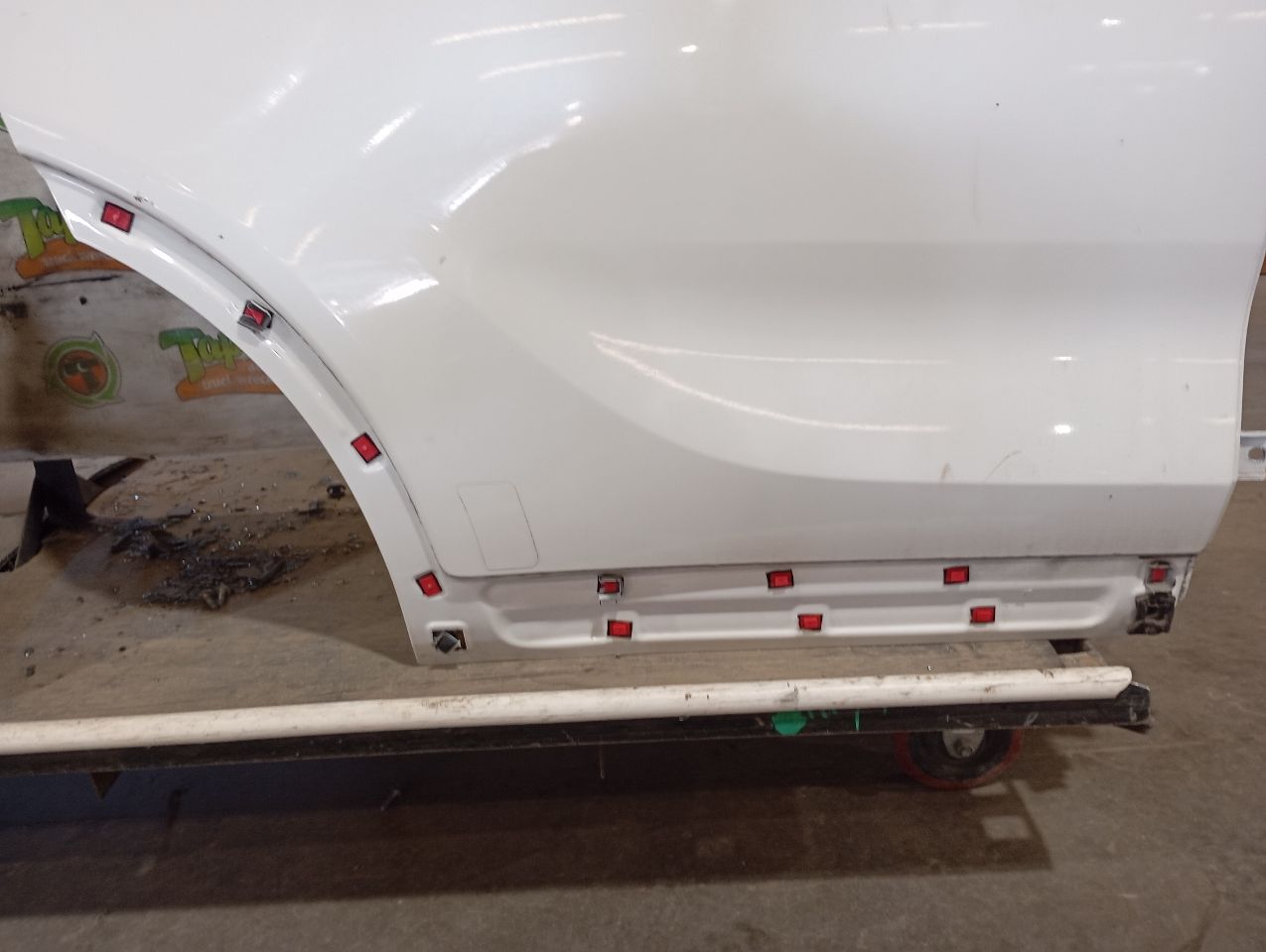 Part image 3
