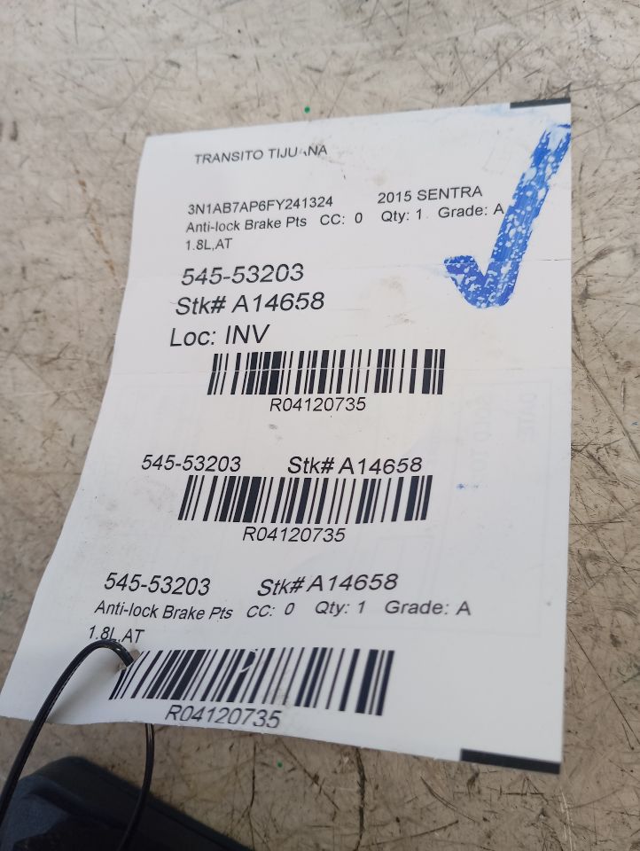 Used 2015 Nissan SENTRA rear disc brakes - Stock #A14658
