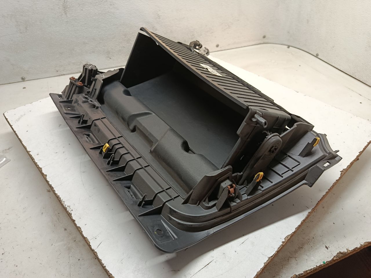 Part image 3