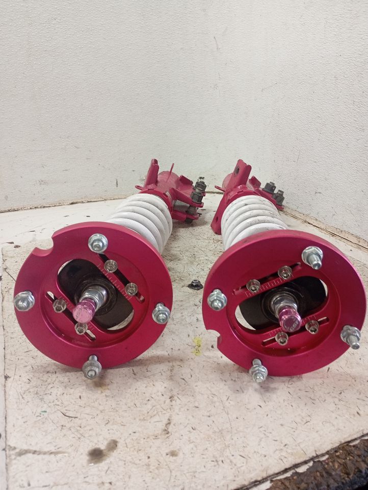 2014 Ford MUSTANG Strut