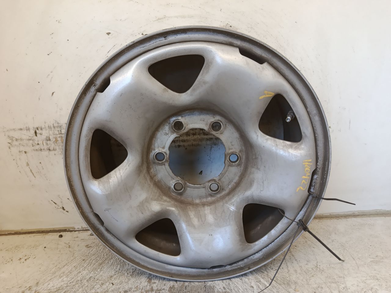 Part image 3