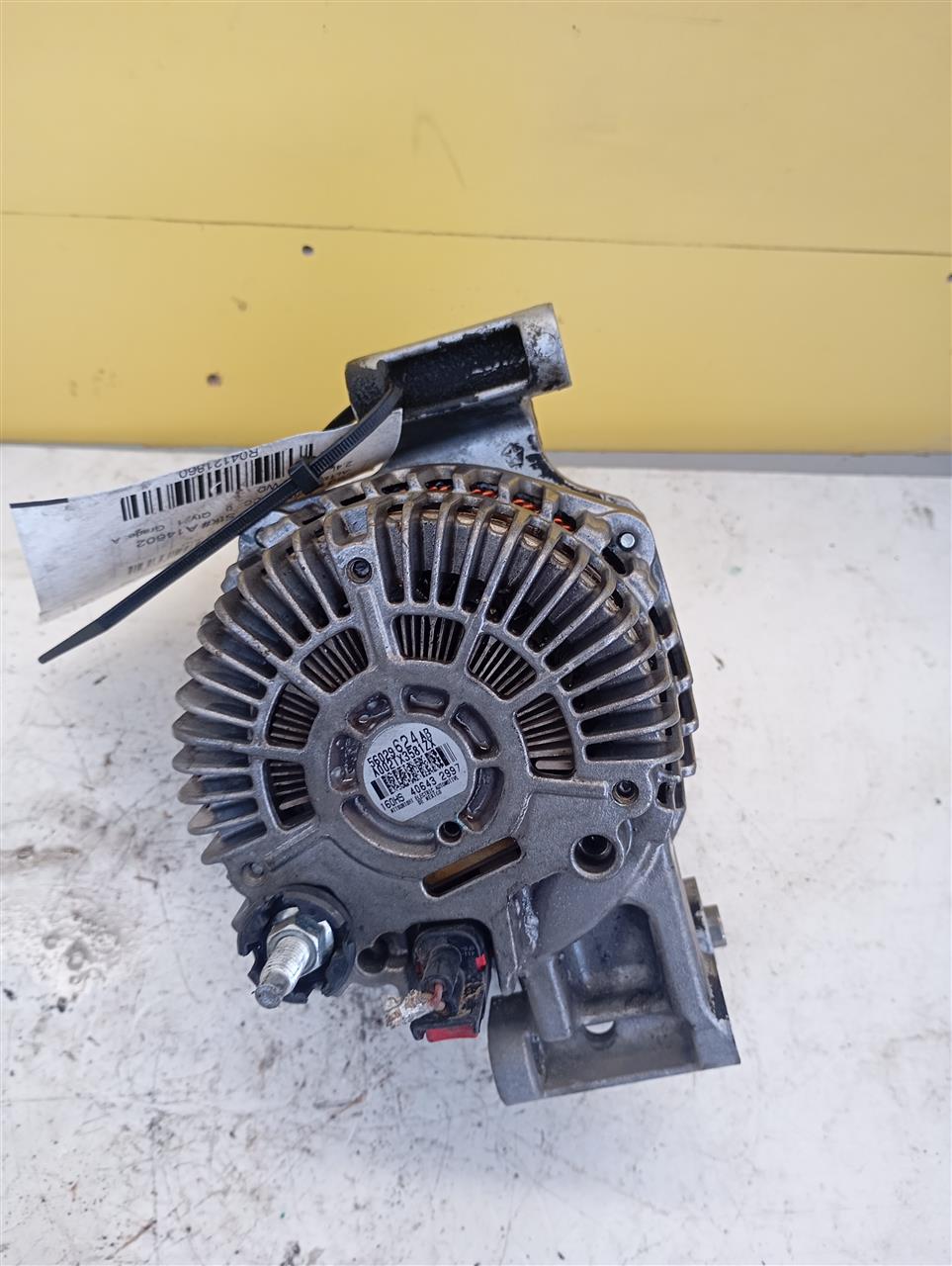 Part image 3