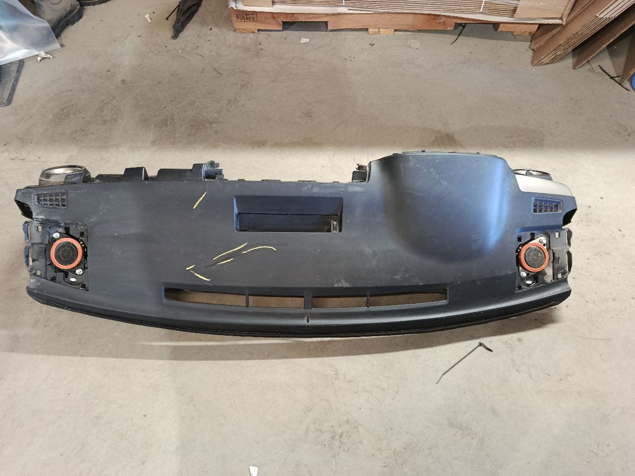Part image 3