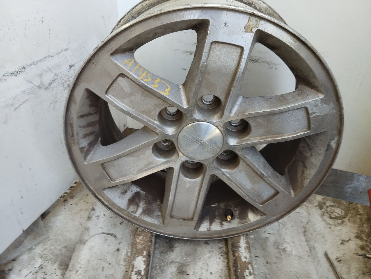 Part image 2