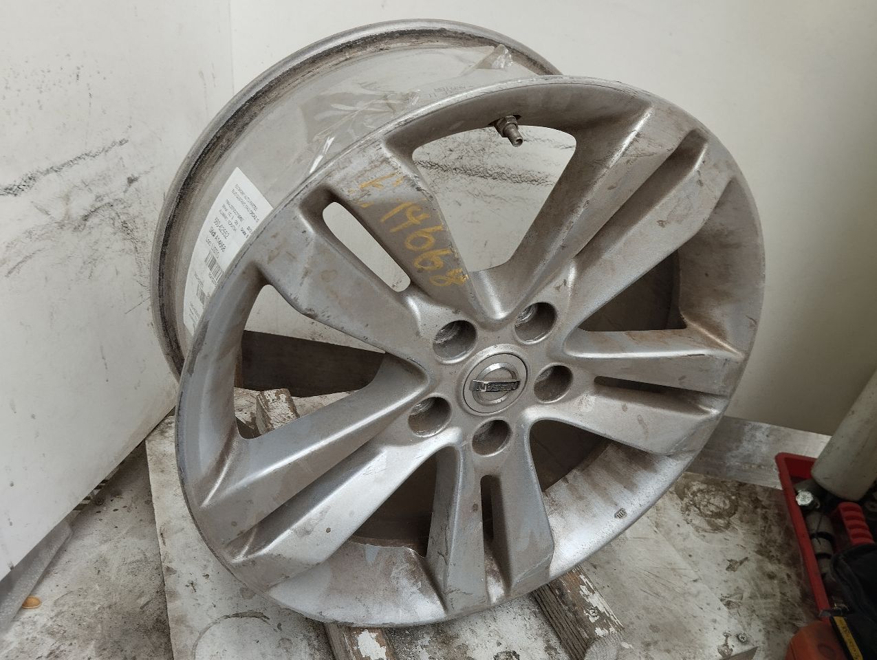 Part image 2