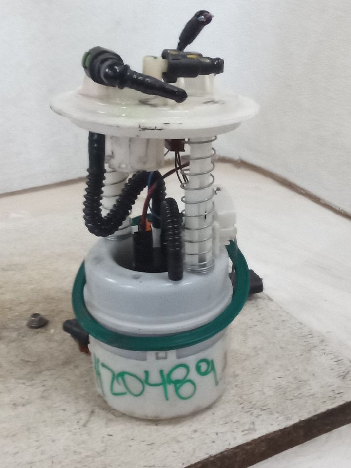 2010 Nissan MURANO Fuel Pump