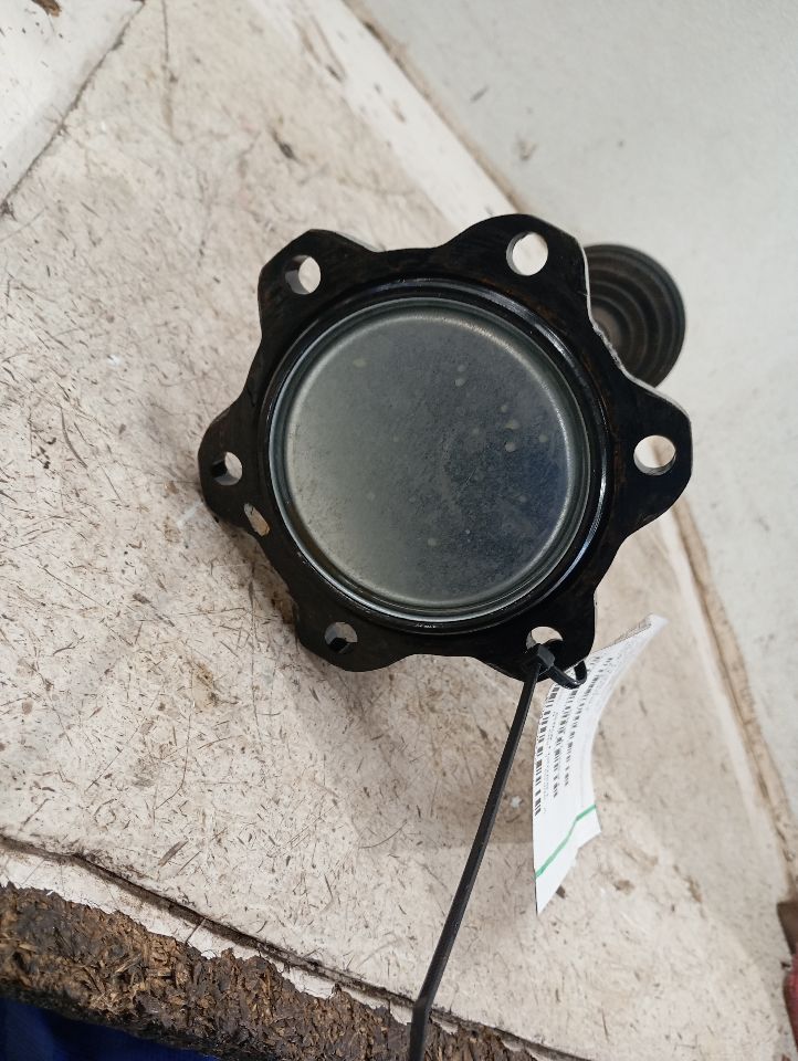 2015 General Motors SUBURBAN 1500 Axle Shaft