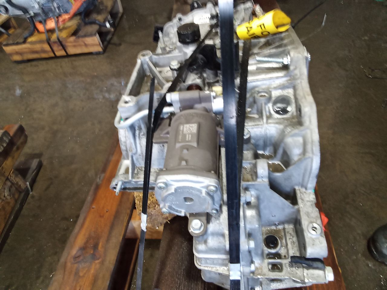 Part image 4