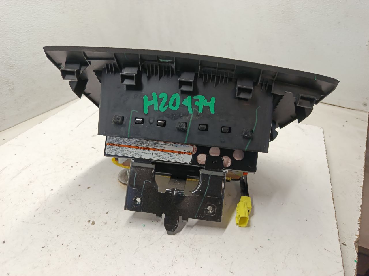 Part image 3