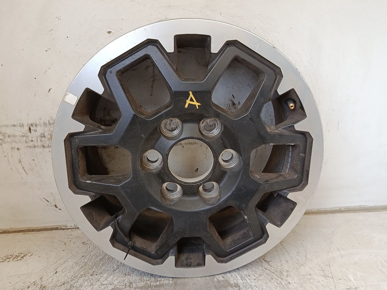 Part image 1